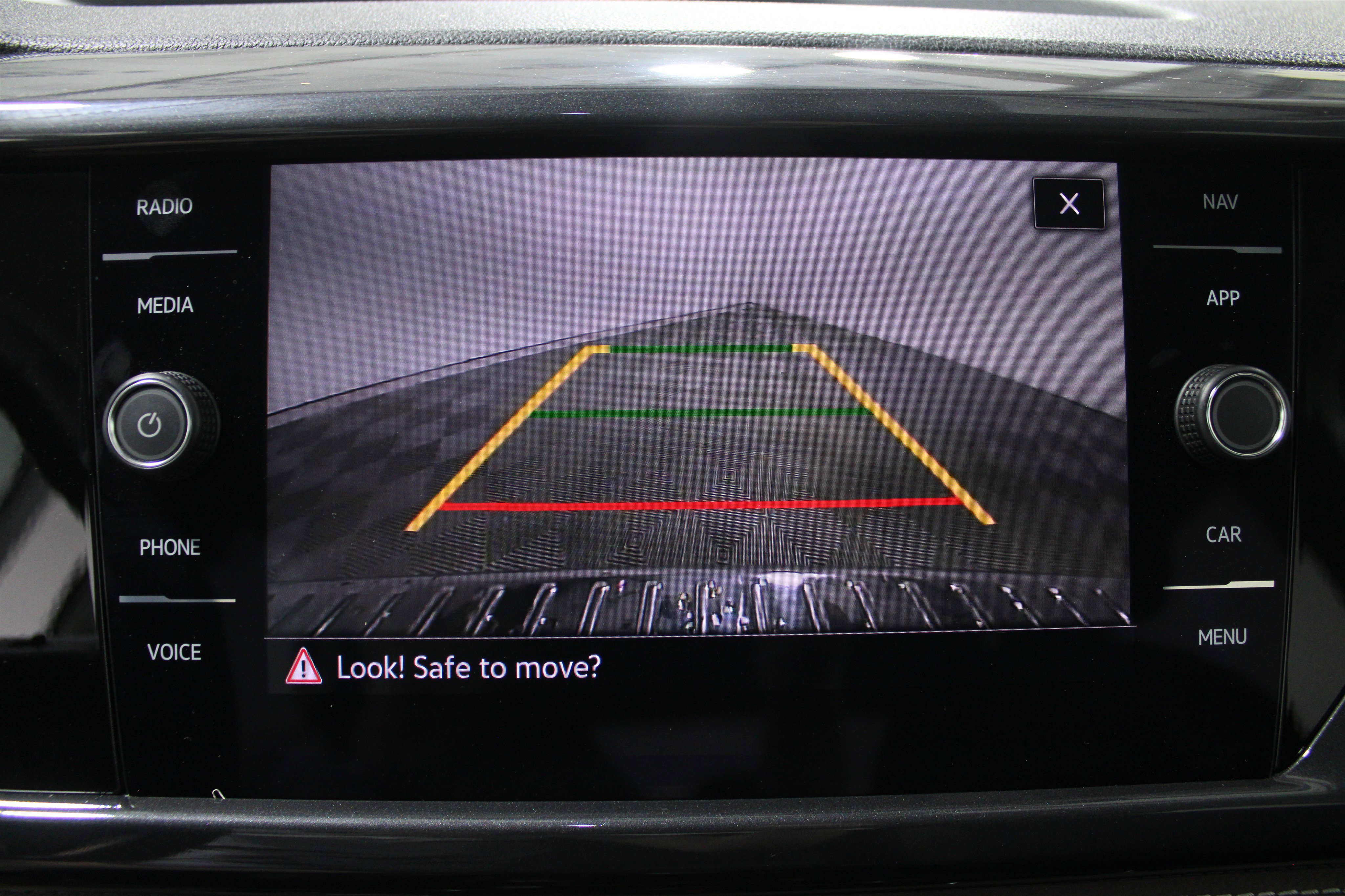 Used 2024 Volkswagen Taos SEL image 15