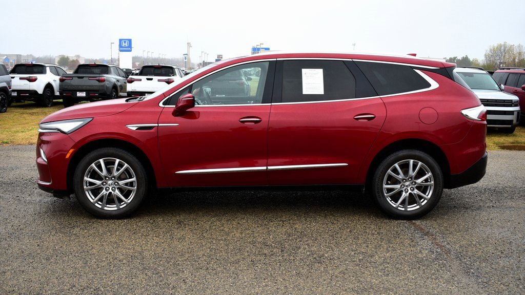 Used 2023 Buick Enclave Premium w/ Experience Buick Package image 5