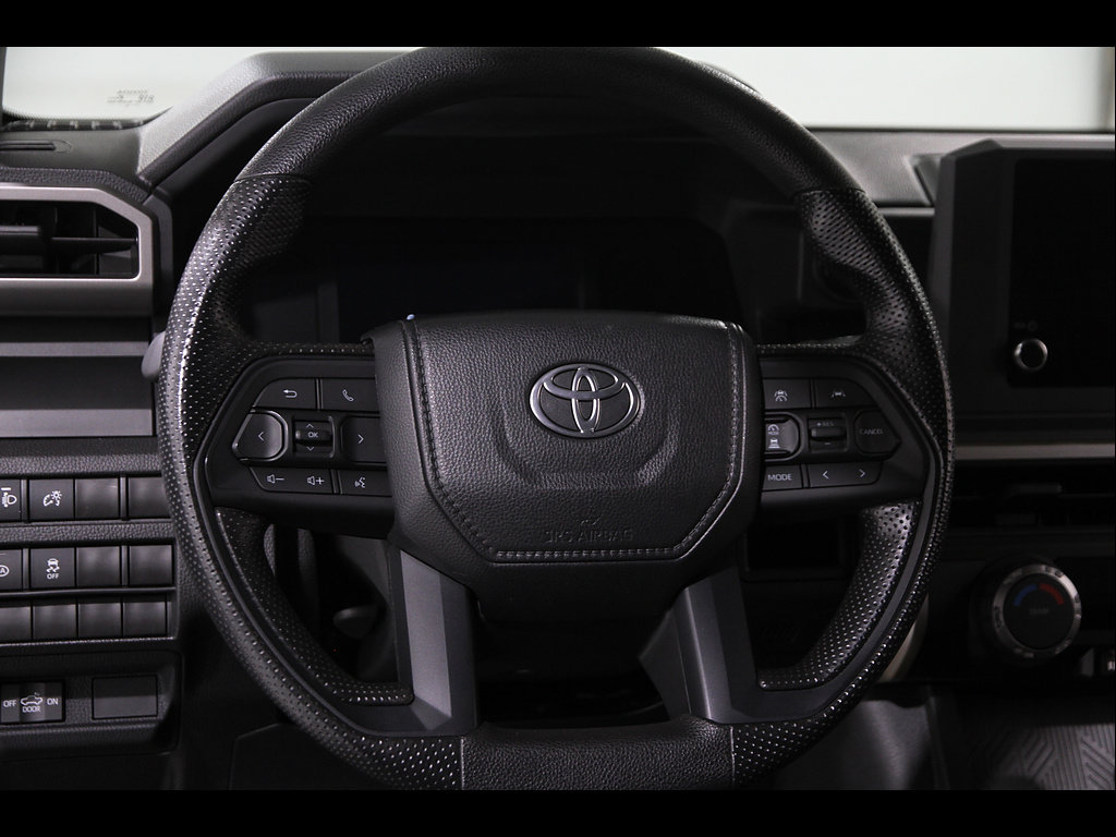 Used 2024 Toyota Tacoma SR AWD/4WD image 7