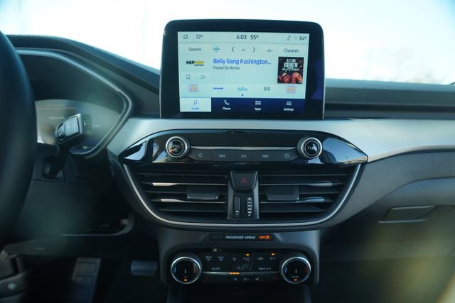 Used 2022 Ford Escape SEL w/ Technology Package image 29