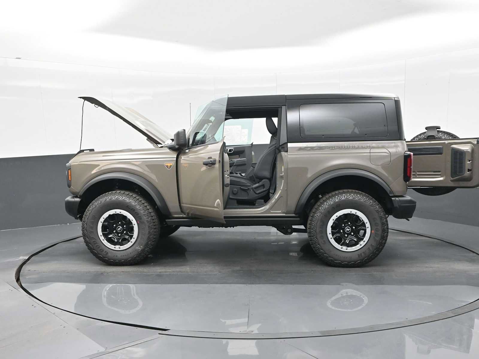 New 2025 Ford Bronco Badlands w/ Sasquatch Package image 29