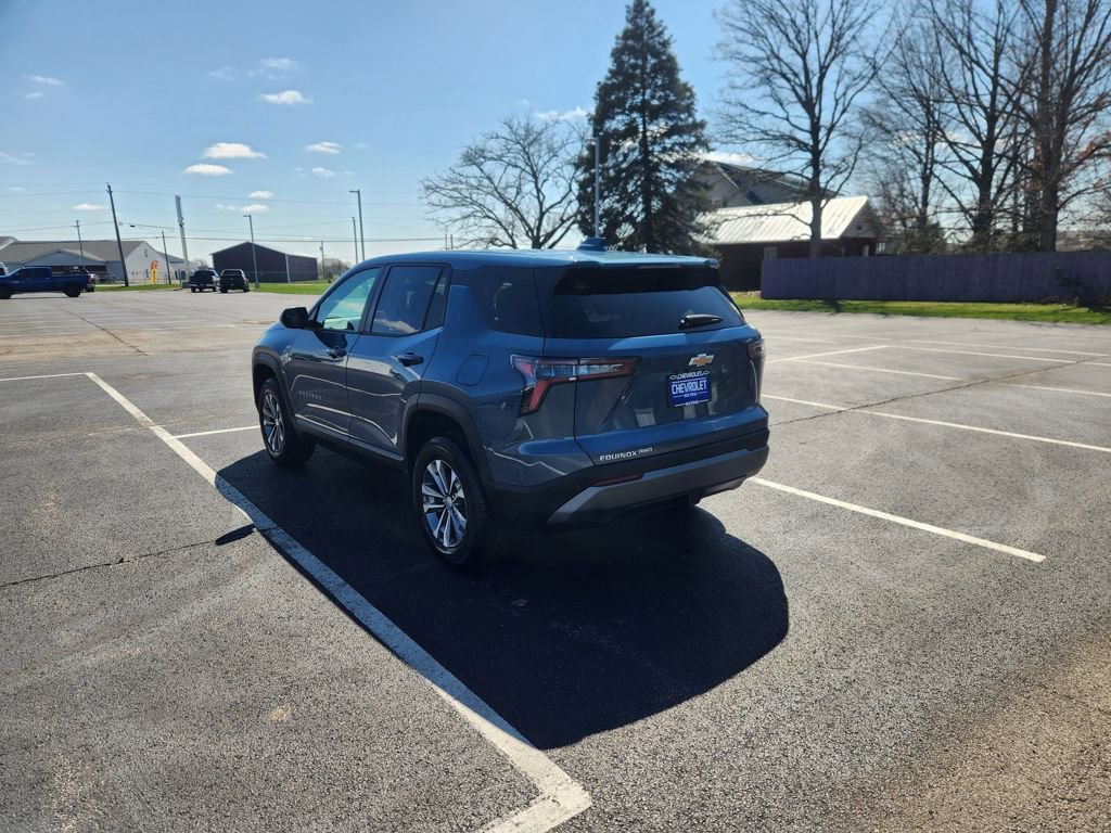 Used 2026 Chevrolet Equinox LT image 4