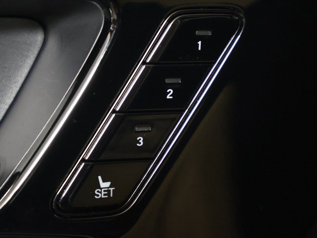 Used 2023 Acura MDX A-Spec image 40