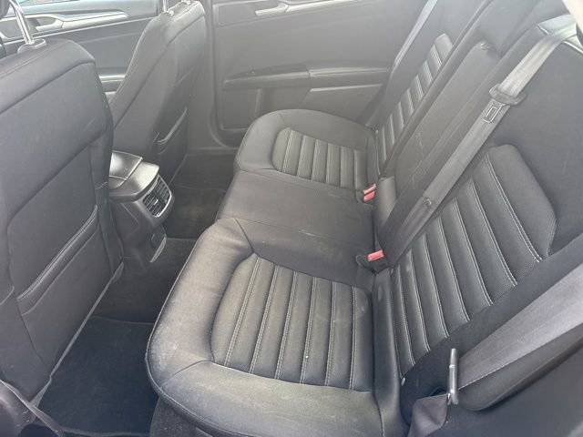 Used 2014 Ford Fusion SE image 11