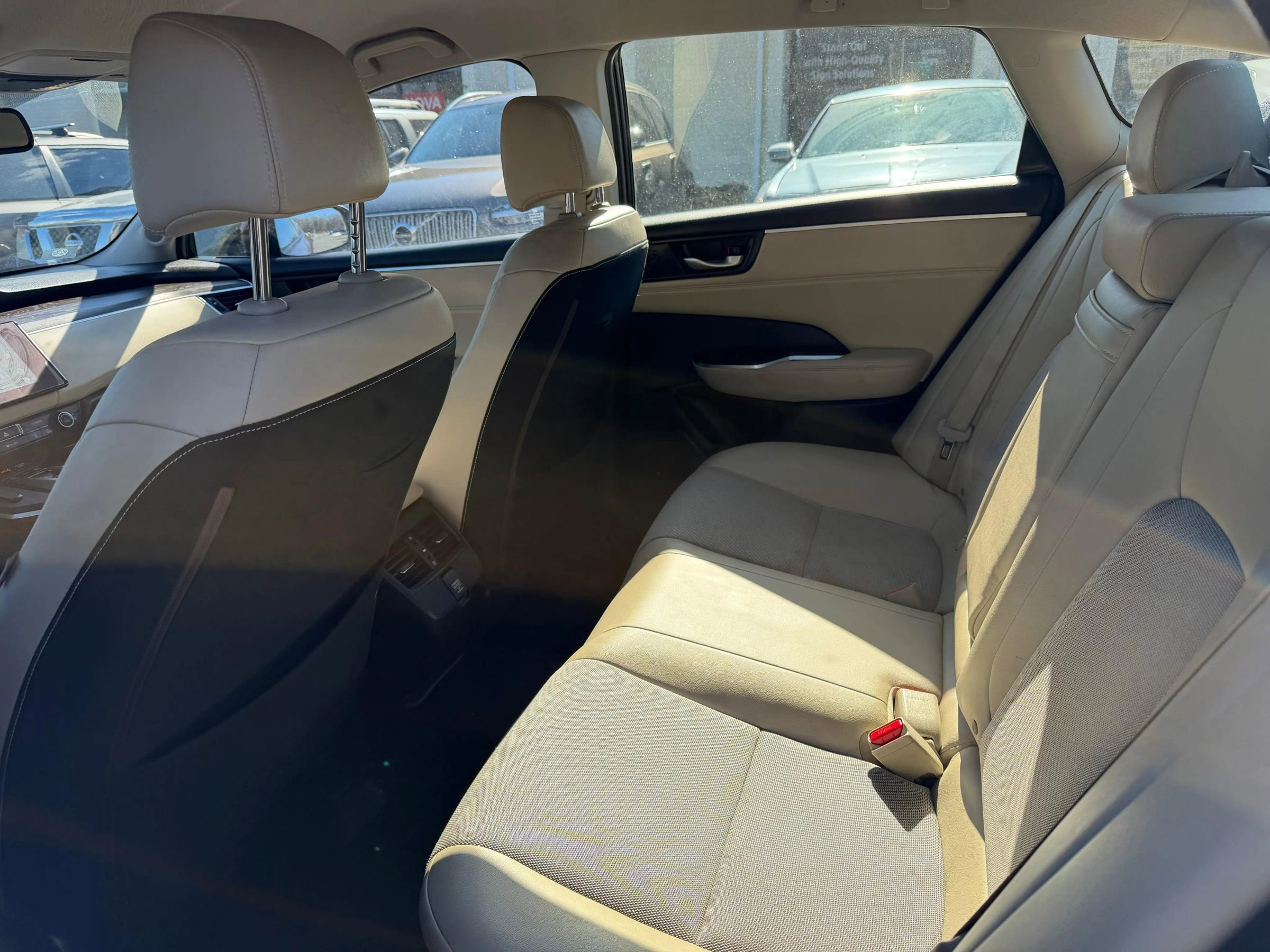 Used 2018 Honda Clarity Plug-In Hybrid image 18