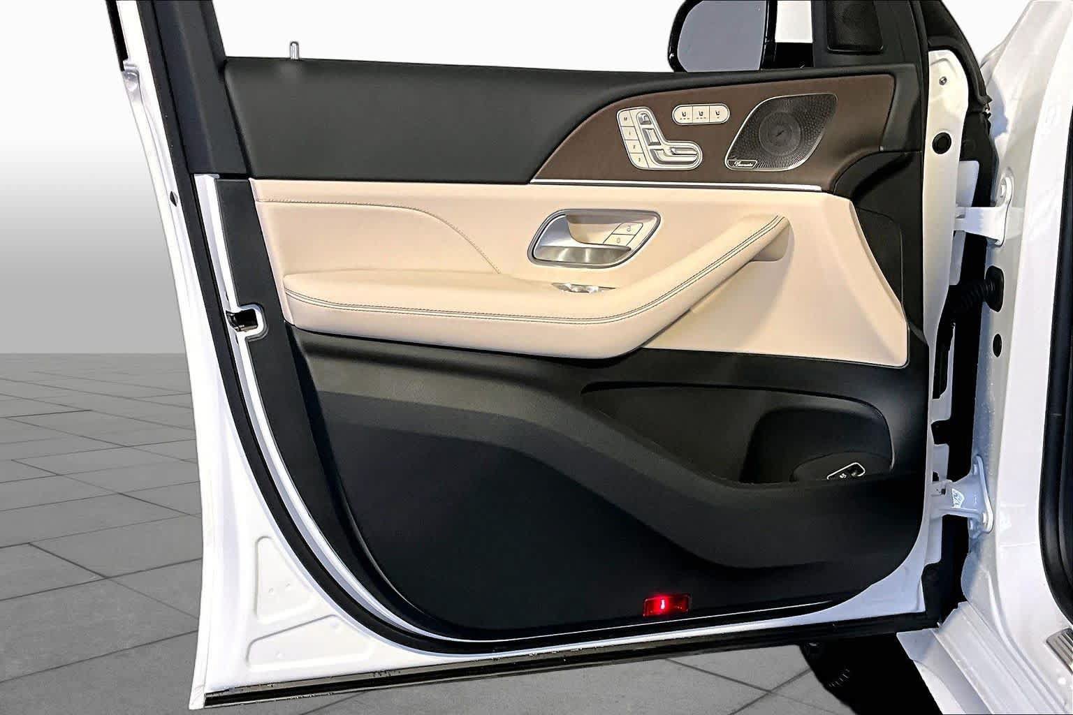 New 2027 Mercedes-Benz GLS 450 4MATIC image 11