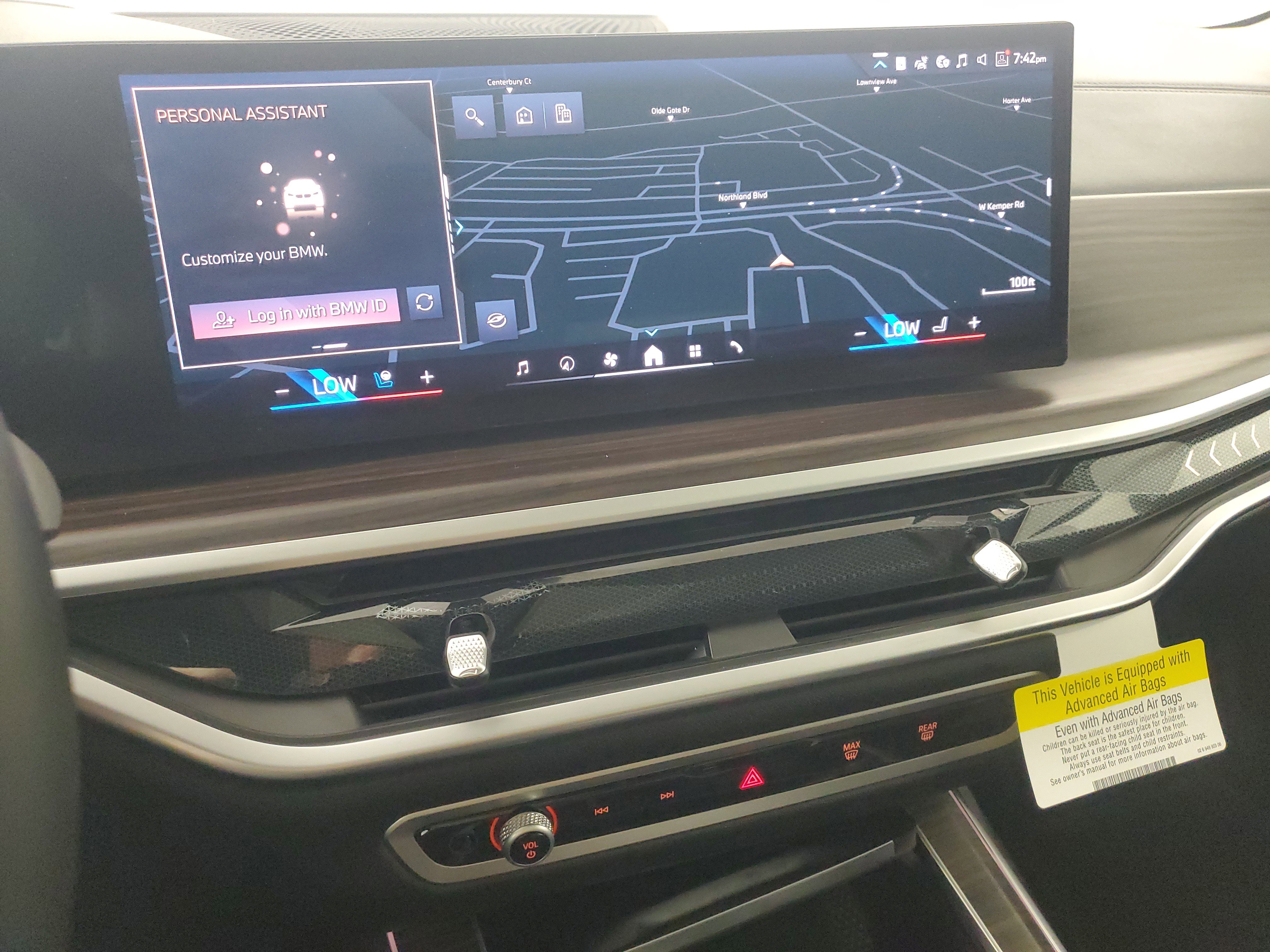 Used 2026 BMW X7 xDrive40i image 18