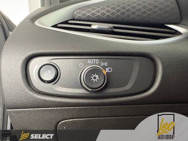 Used 2023 Chevrolet Malibu LT FWD image 19