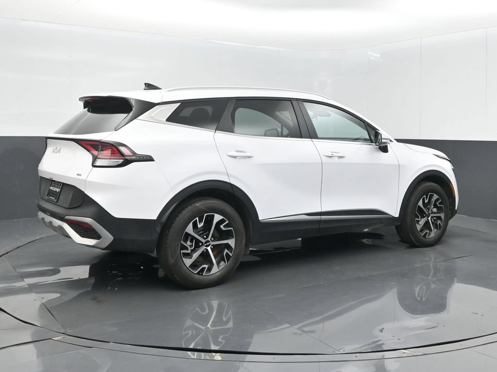 Used 2024 Kia Sportage EX AWD/4WD image 8