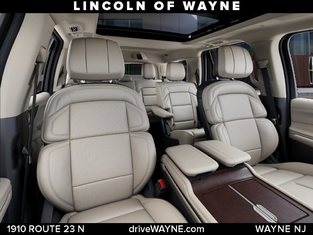 New 2027 Lincoln Navigator Reserve AWD/4WD image 11