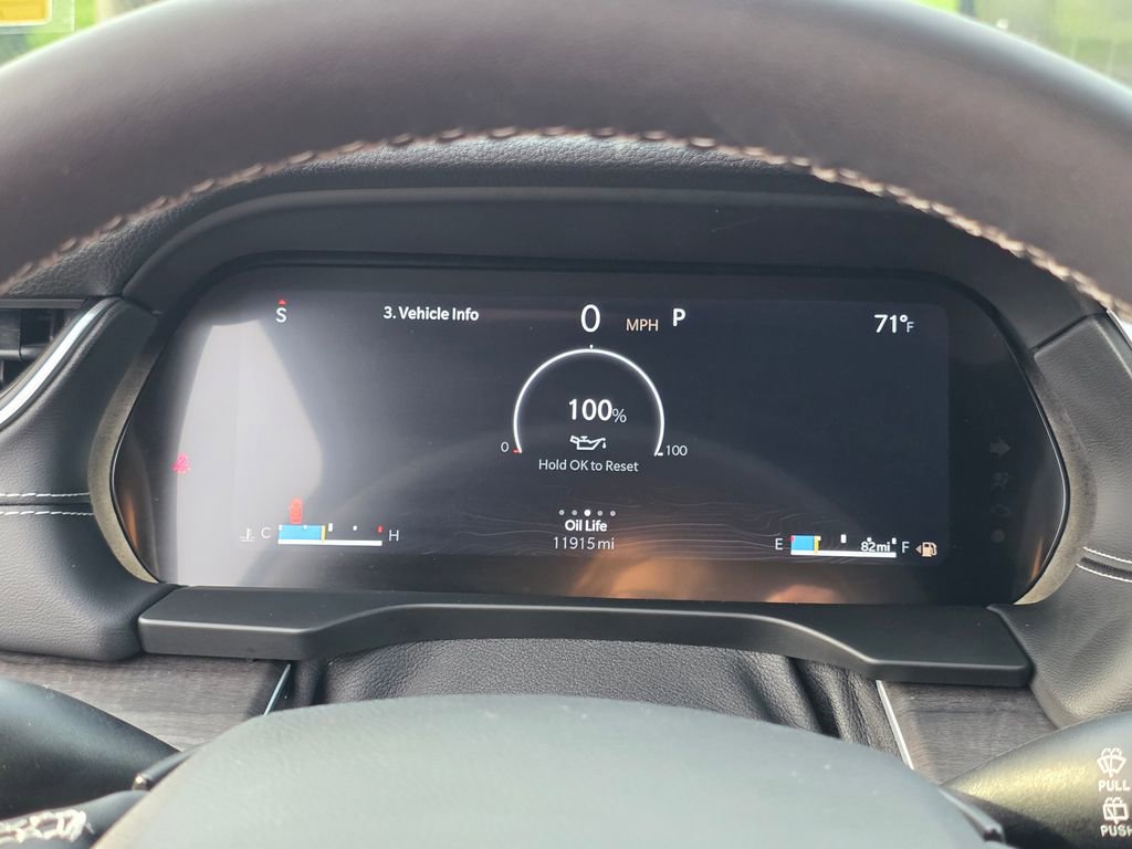 Used 2024 Jeep Grand Cherokee L Limited w/ Black Appearance Package image 19