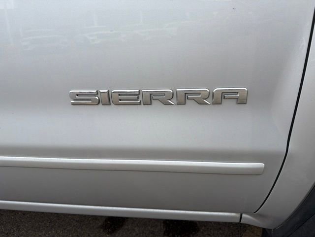 Used 2015 GMC Sierra 1500 SLE w/ SLE Value Package AWD/4WD image 9