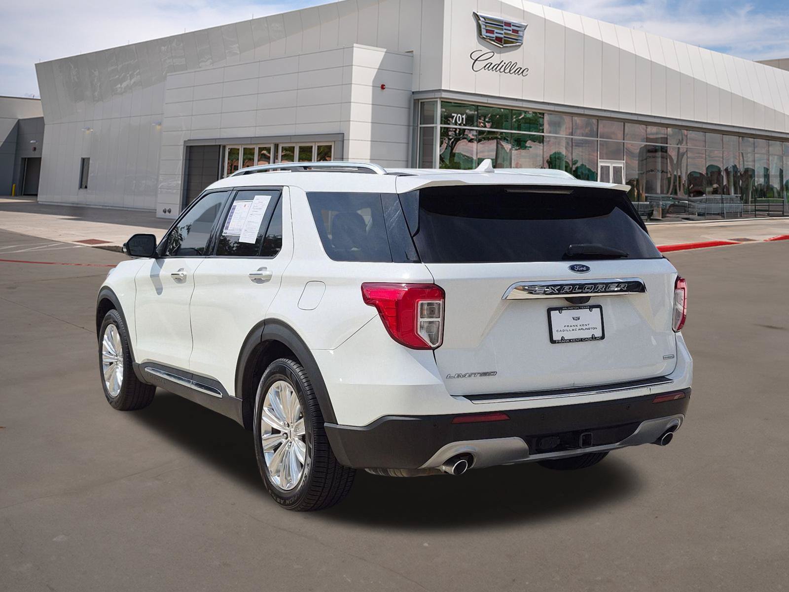 Used 2020 Ford Explorer Limited w/ Class III Trailer Tow Package RWD image 4
