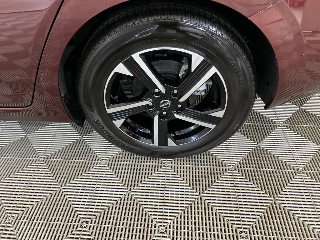 Used 2025 Nissan Sentra SV image 10