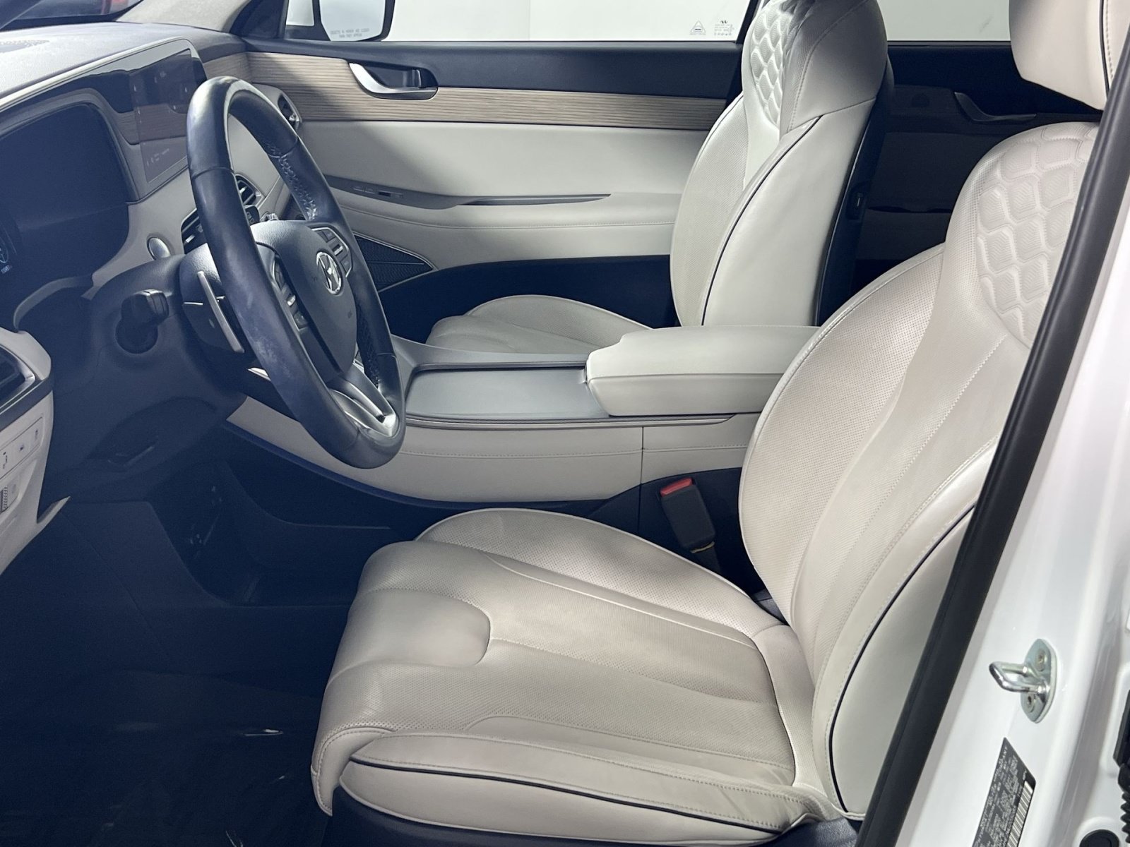 Used 2021 Hyundai Palisade Limited FWD image 14