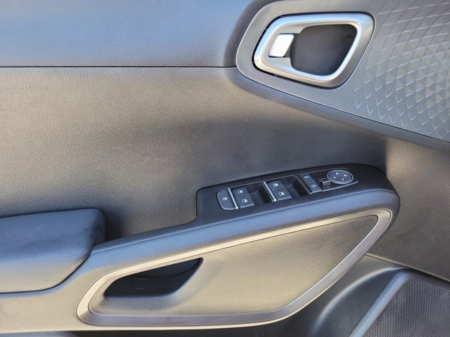 Used 2021 Kia Soul S image 12