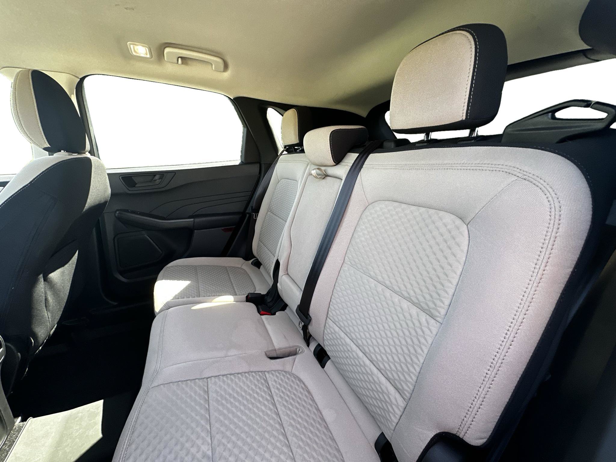 Used 2022 Ford Escape SE w/ Convenience Package FWD image 23