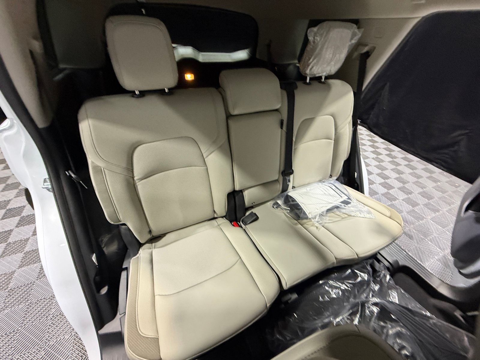 New 2026 Nissan Pathfinder SL FWD image 18