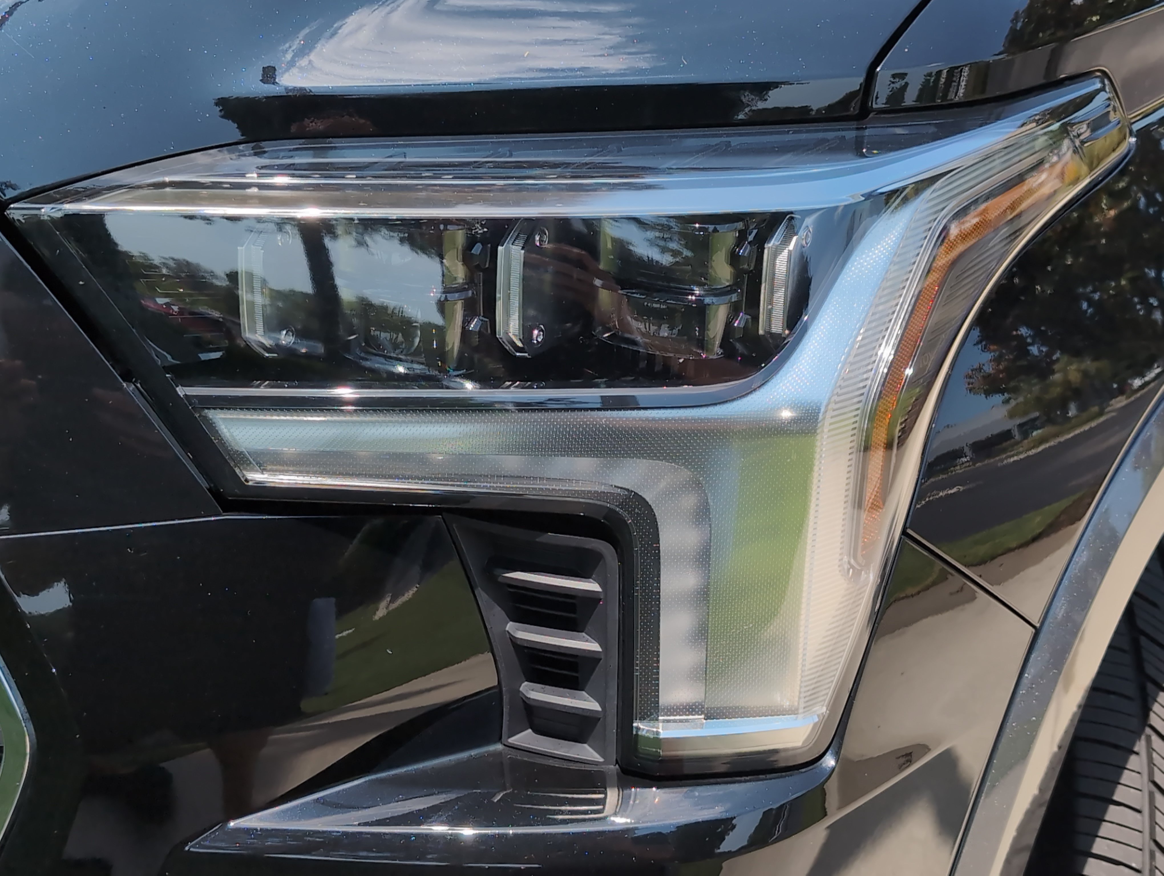 Certified 2024 Toyota Sequoia Limited w/ Tow Technology Package RWD image 6