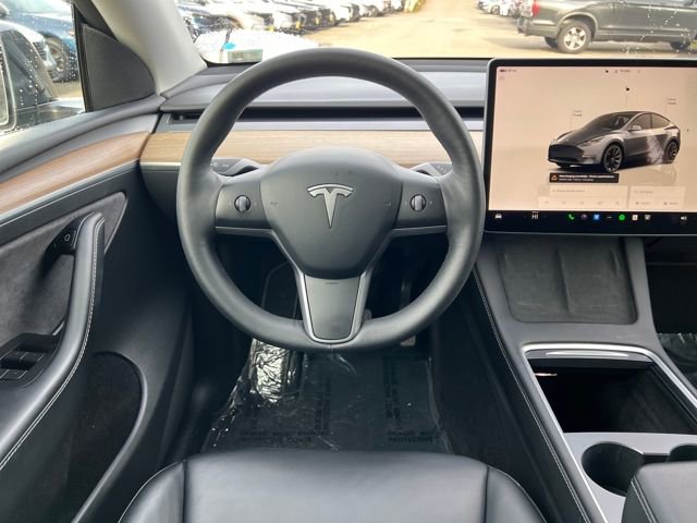 Used 2022 Tesla Model Y Long Range image 13