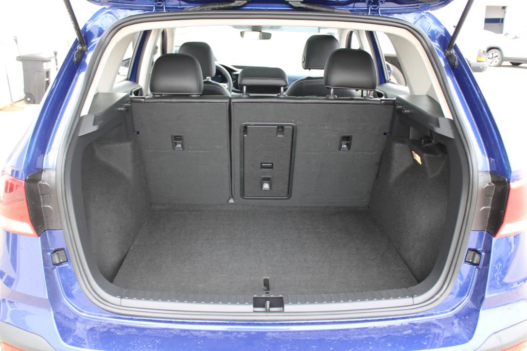 Certified 2023 Volkswagen Taos SE w/ Panoramic Sunroof Package image 28