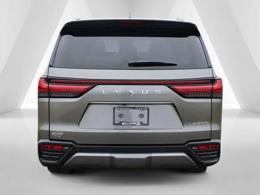 Used 2023 Lexus LX 600 4WD w/ Appearance Package image 6