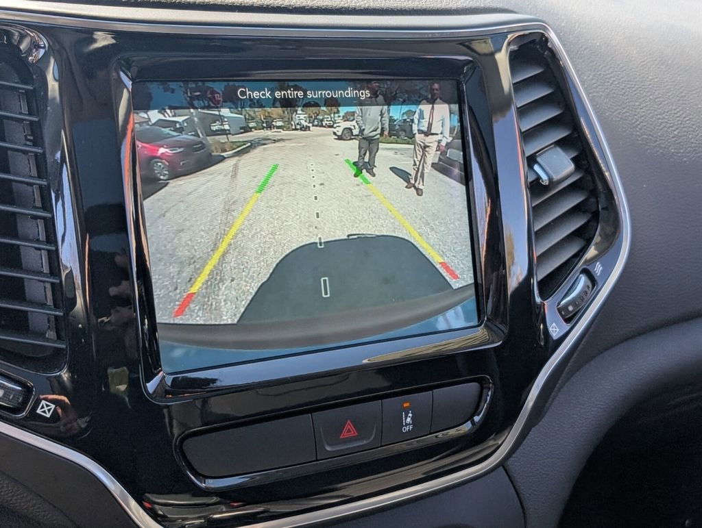 Certified 2022 Jeep Cherokee Limited image 24