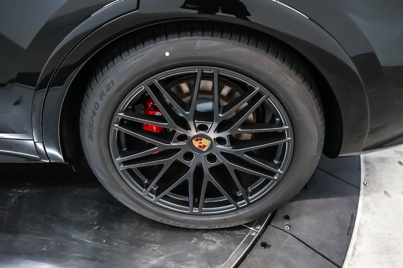 New 2026 Porsche Cayenne GTS AWD/4WD image 13