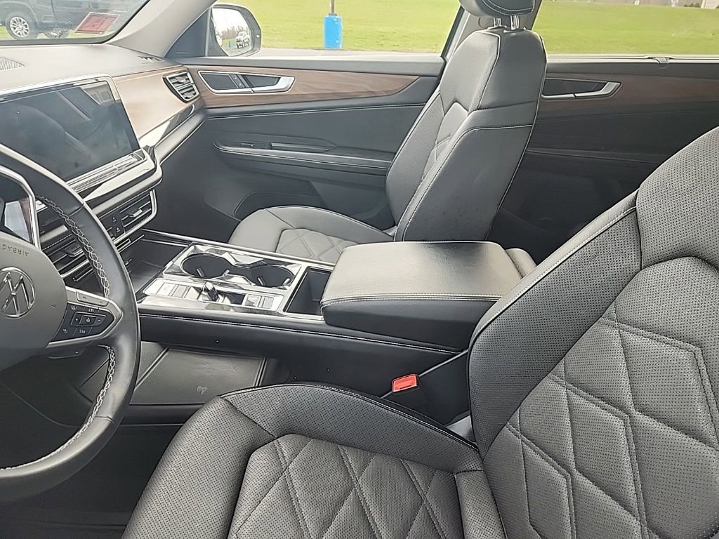 Used 2024 Volkswagen Atlas SE image 9