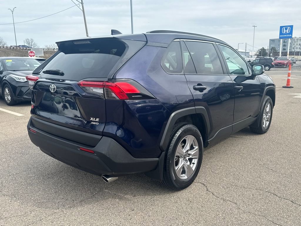 Used 2023 Toyota RAV4 XLE w/ Convenience Package image 9