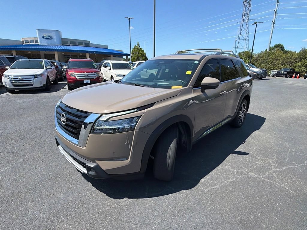 Used 2023 Nissan Pathfinder Platinum AWD/4WD image 26