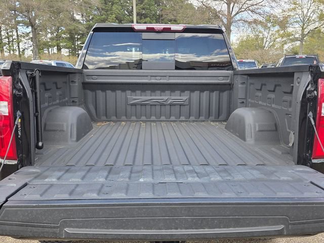 Used 2023 Chevrolet Silverado 1500 ZR2 w/ Technology Package image 26