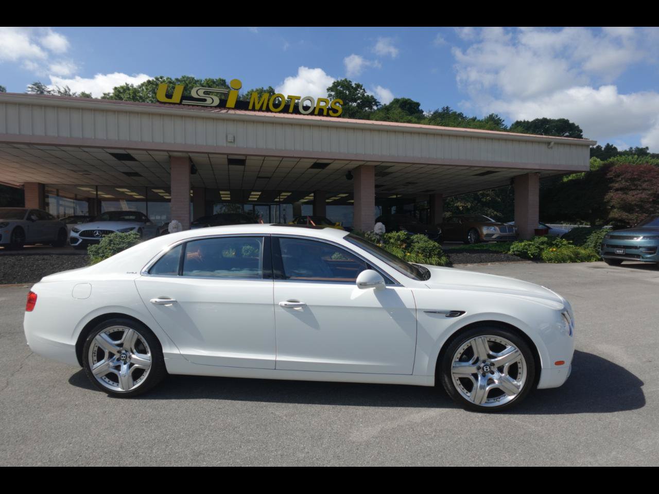 Used 2014 Bentley Flying Spur W12 AWD/4WD image 1