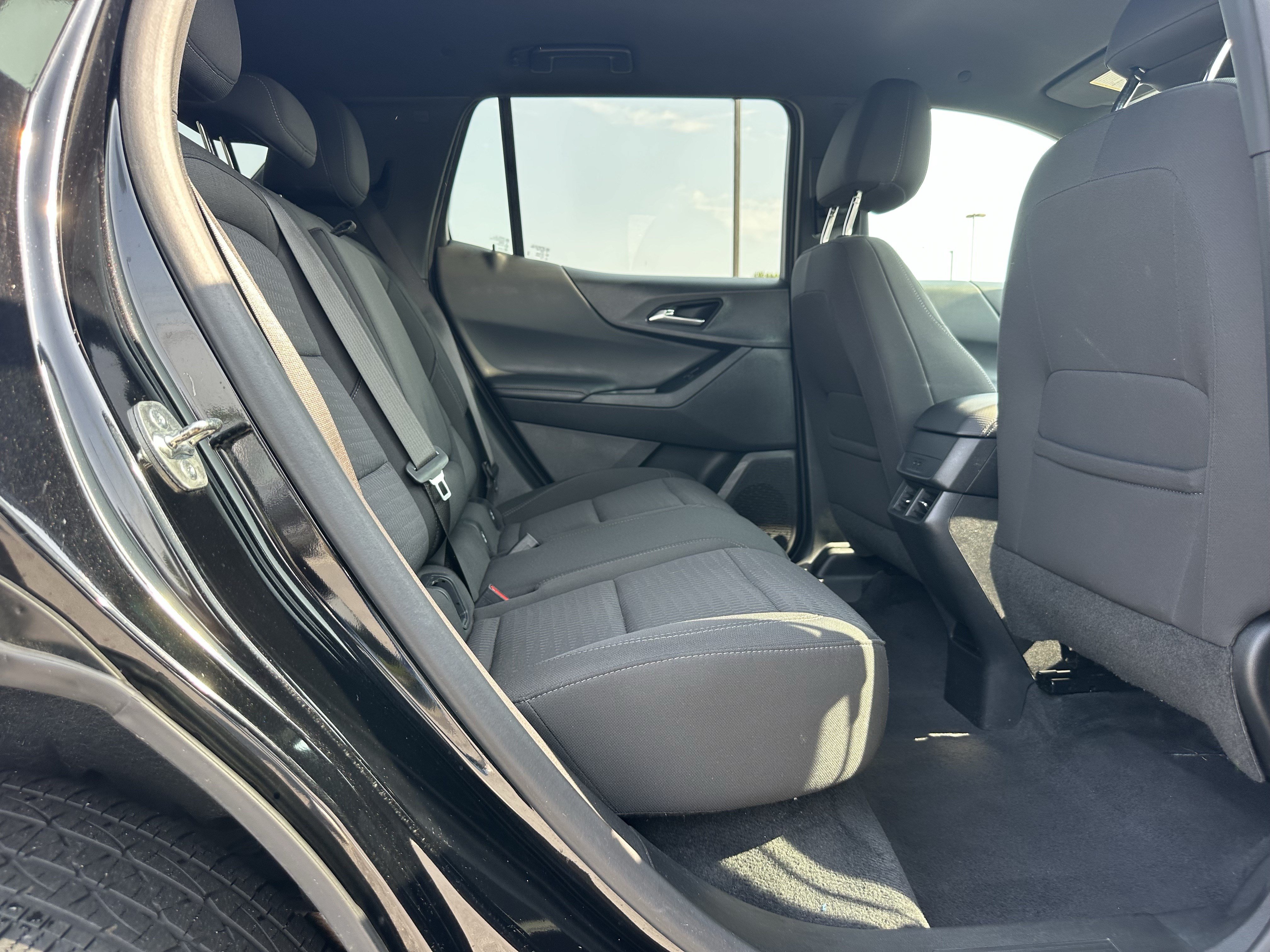 Used 2025 Chevrolet Equinox LT FWD image 15