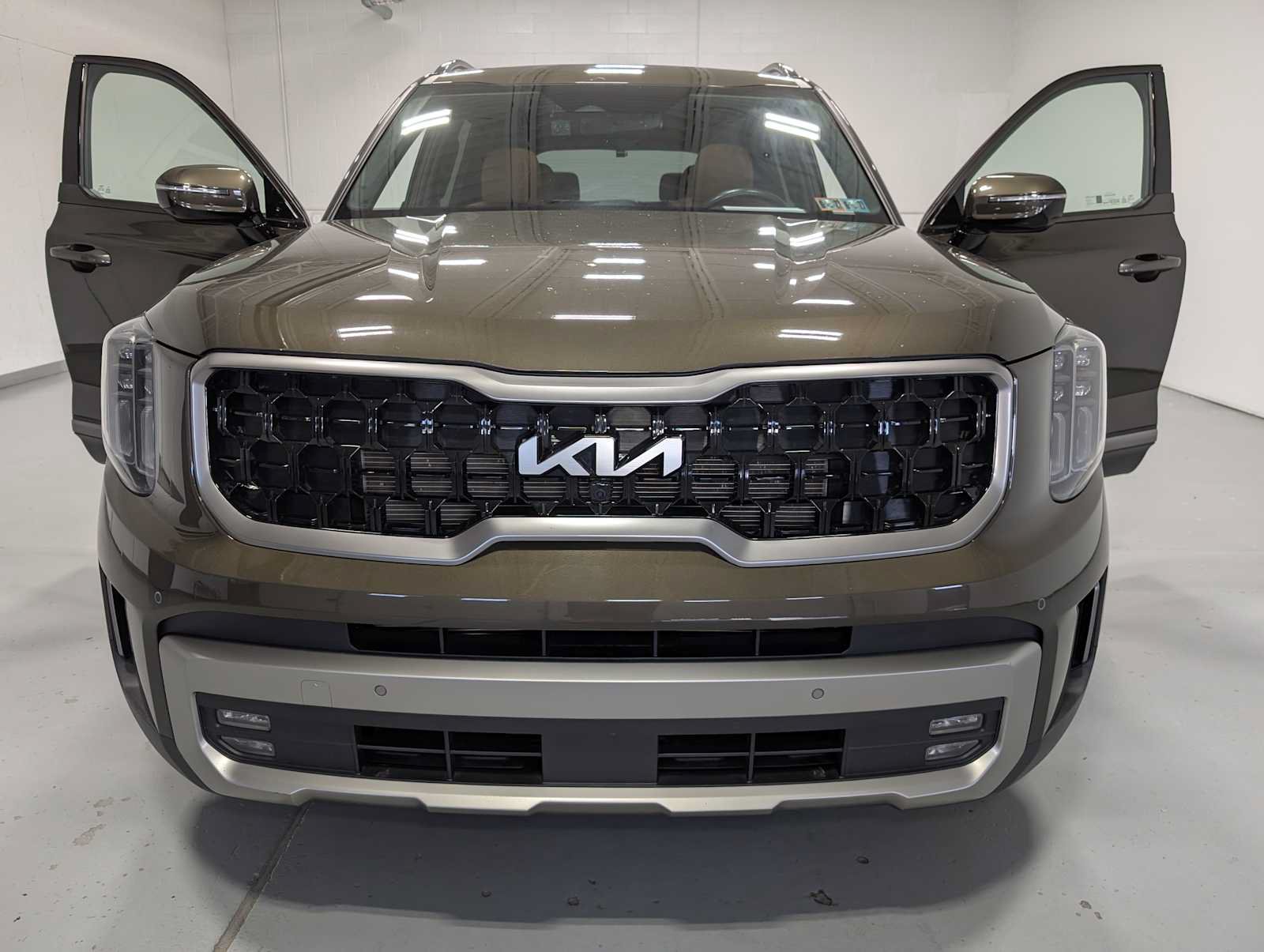 Certified 2023 Kia Telluride SX X-Pro AWD/4WD image 15