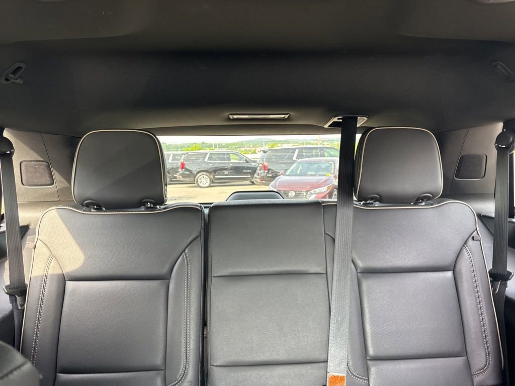 Used 2023 Chevrolet Tahoe Premier AWD/4WD image 27