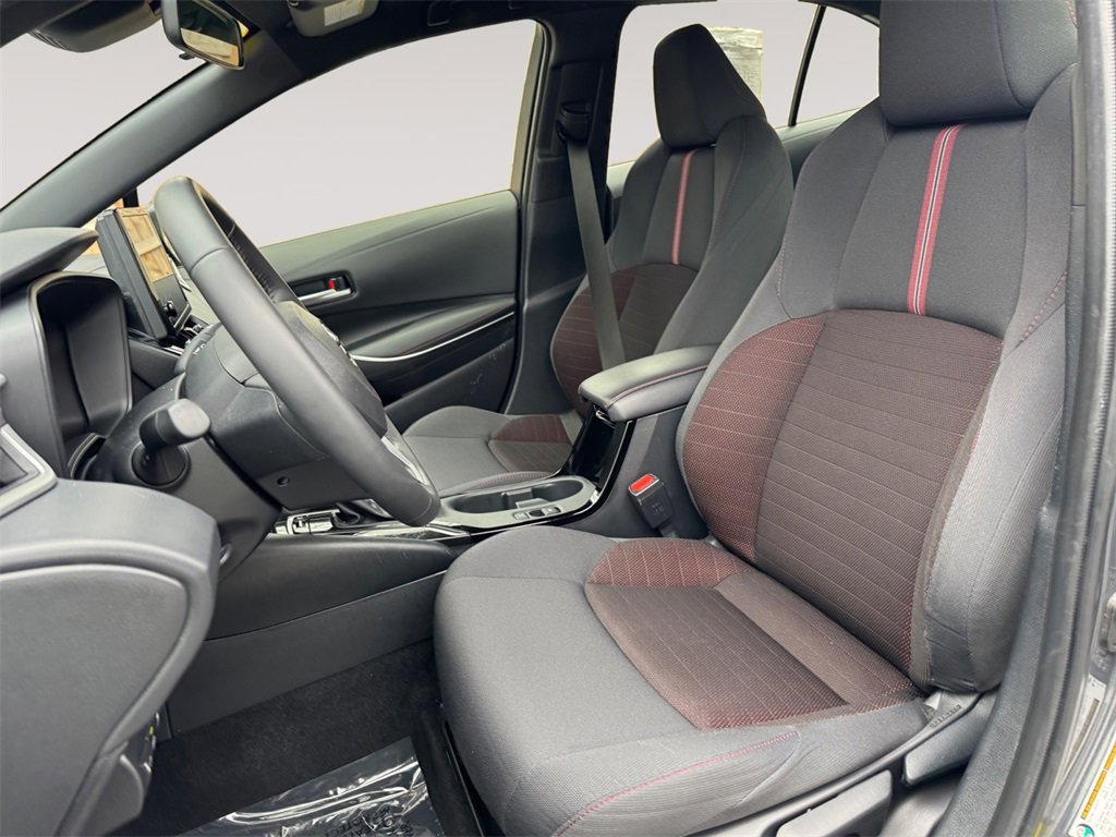 Used 2024 Toyota Corolla SE image 9