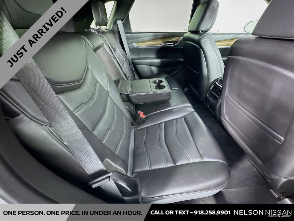 Used 2017 Cadillac XT5 Platinum image 29