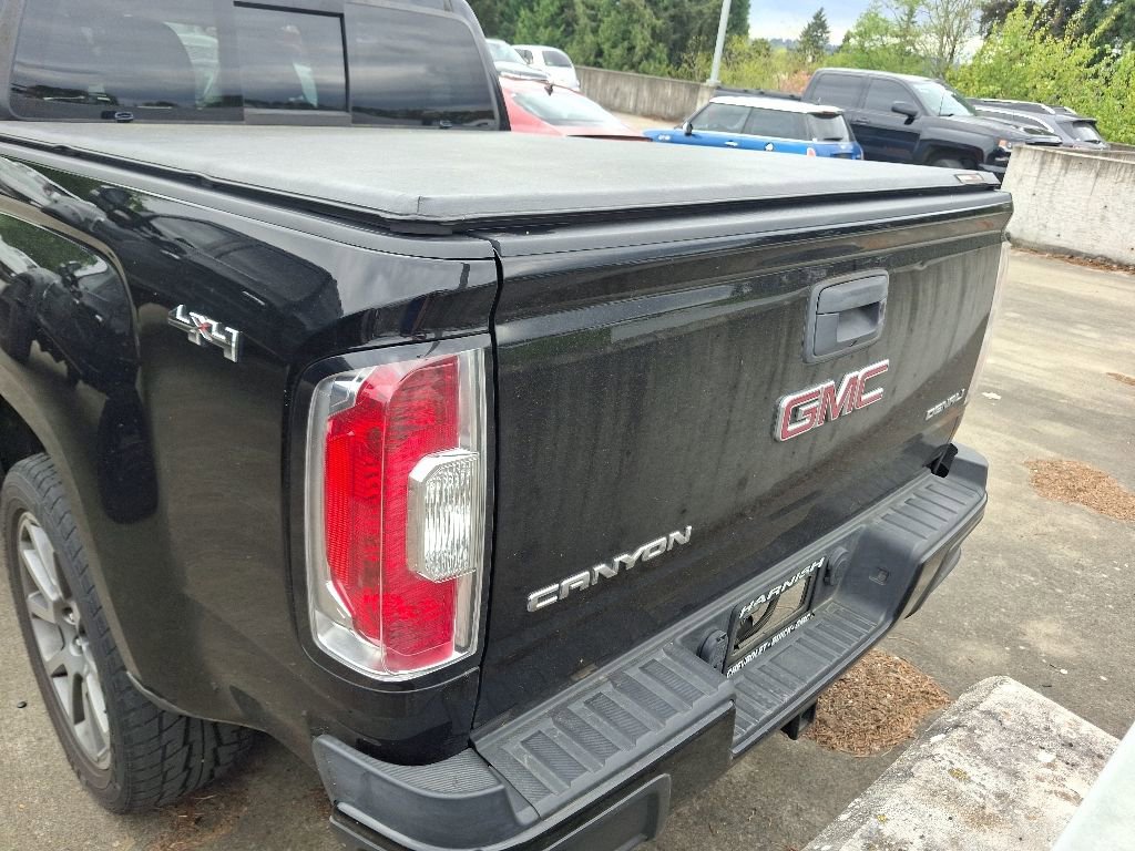 Used 2017 GMC Canyon Denali AWD/4WD image 8