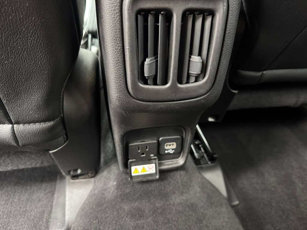 Used 2019 Jeep Compass Latitude w/ Cold Weather Group AWD/4WD image 19