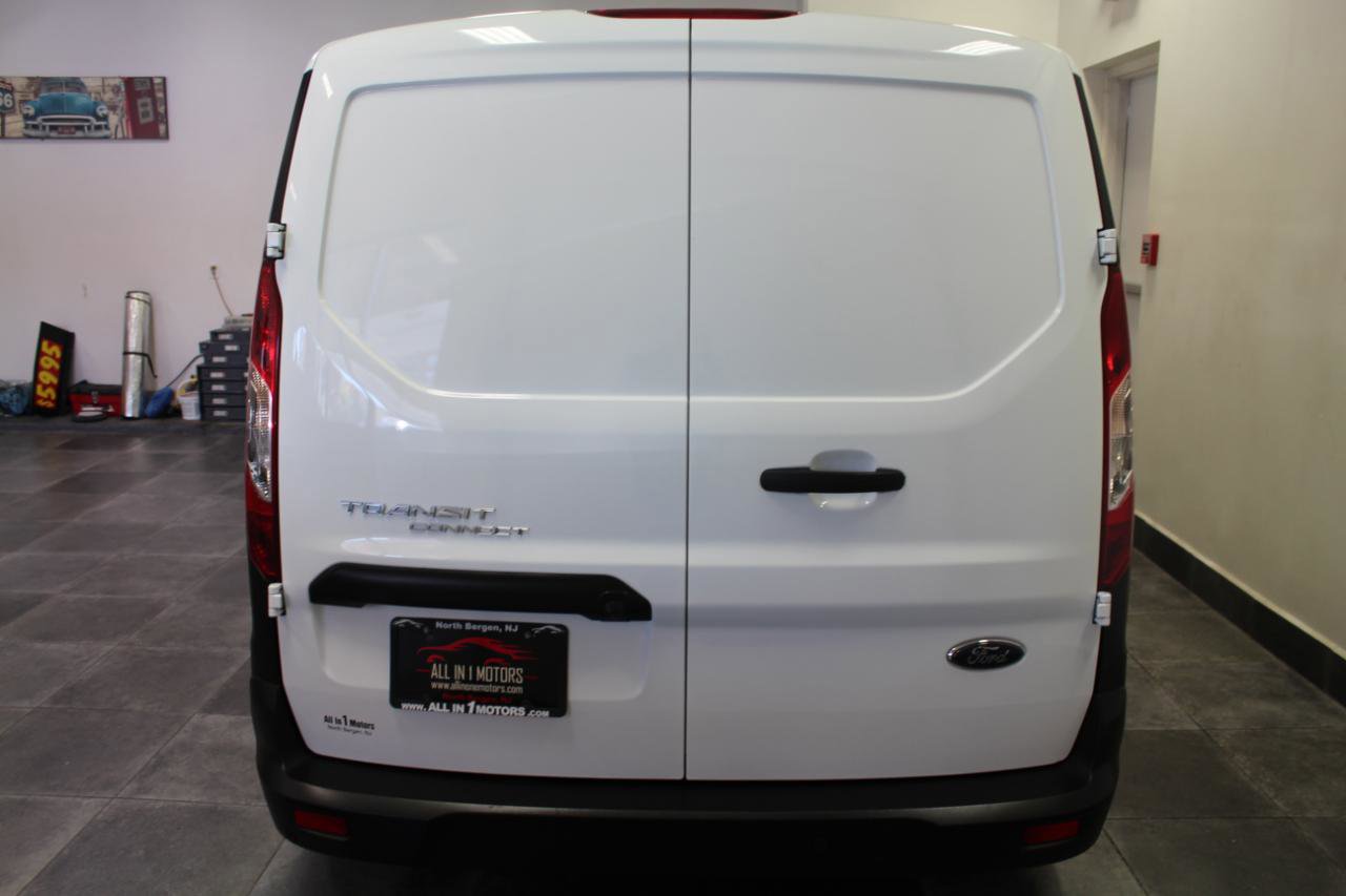Used 2022 Ford Transit Connect XL image 5