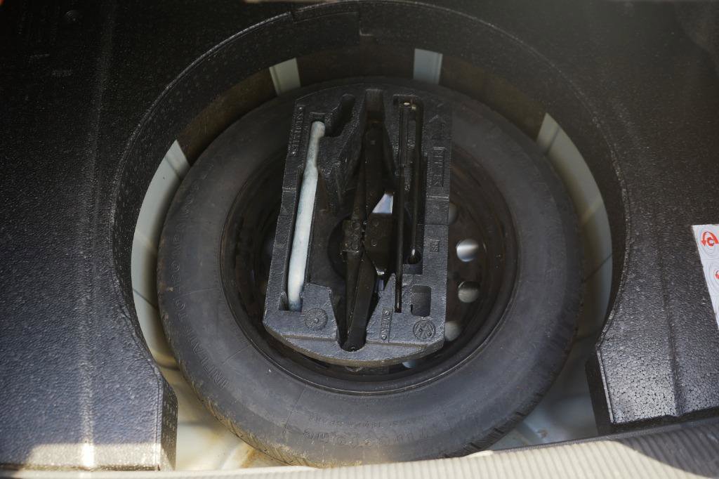 Used 2012 Volkswagen Passat 2.5 SE image 23