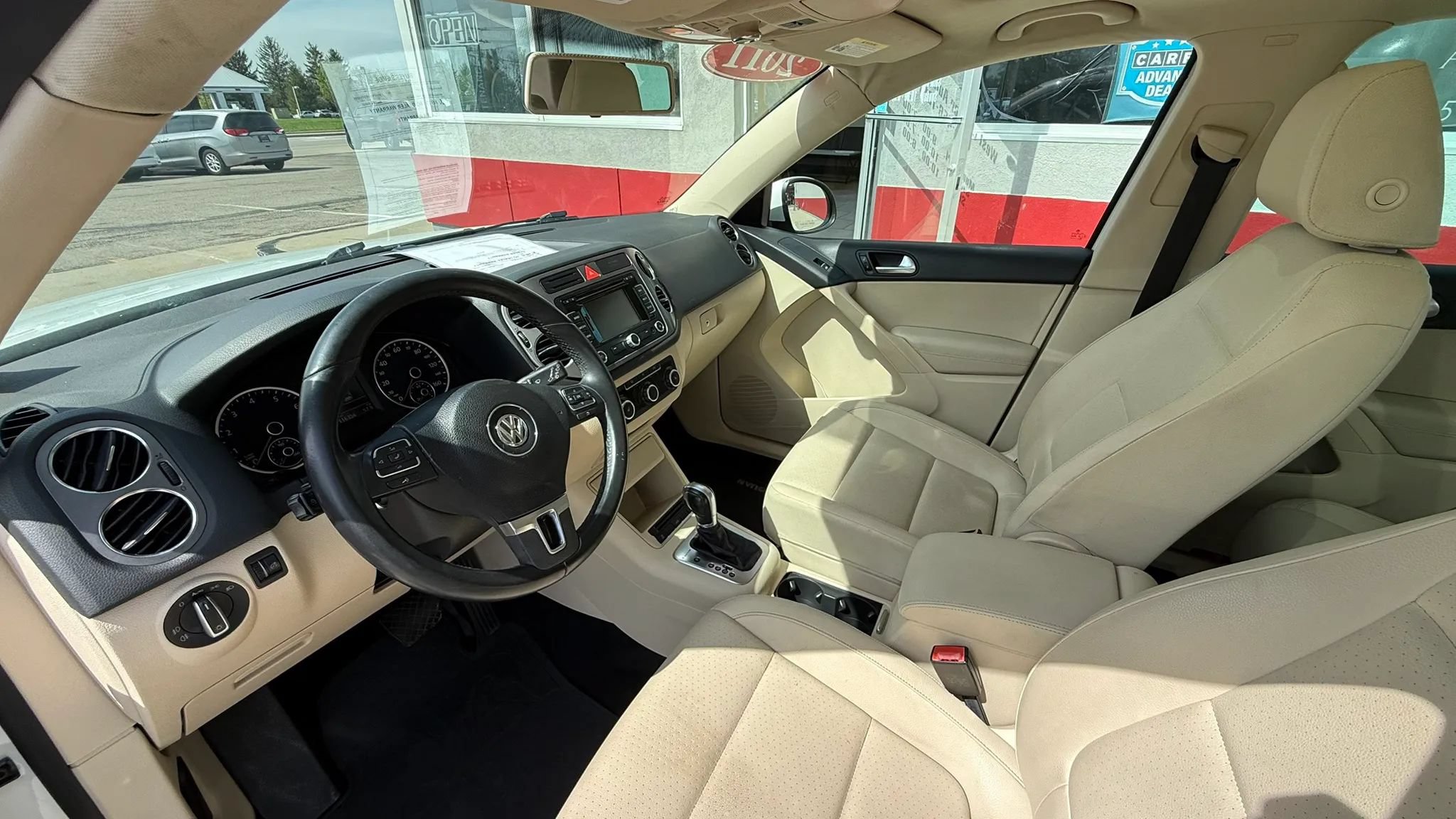 Used 2011 Volkswagen Tiguan S AWD/4WD image 10