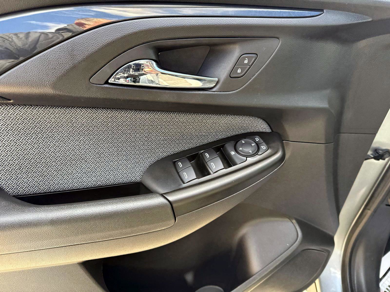 Certified 2023 Chevrolet TrailBlazer LT w/ Convenience Package image 9