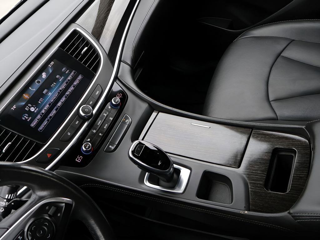 Used 2018 Buick LaCrosse Essence FWD image 19