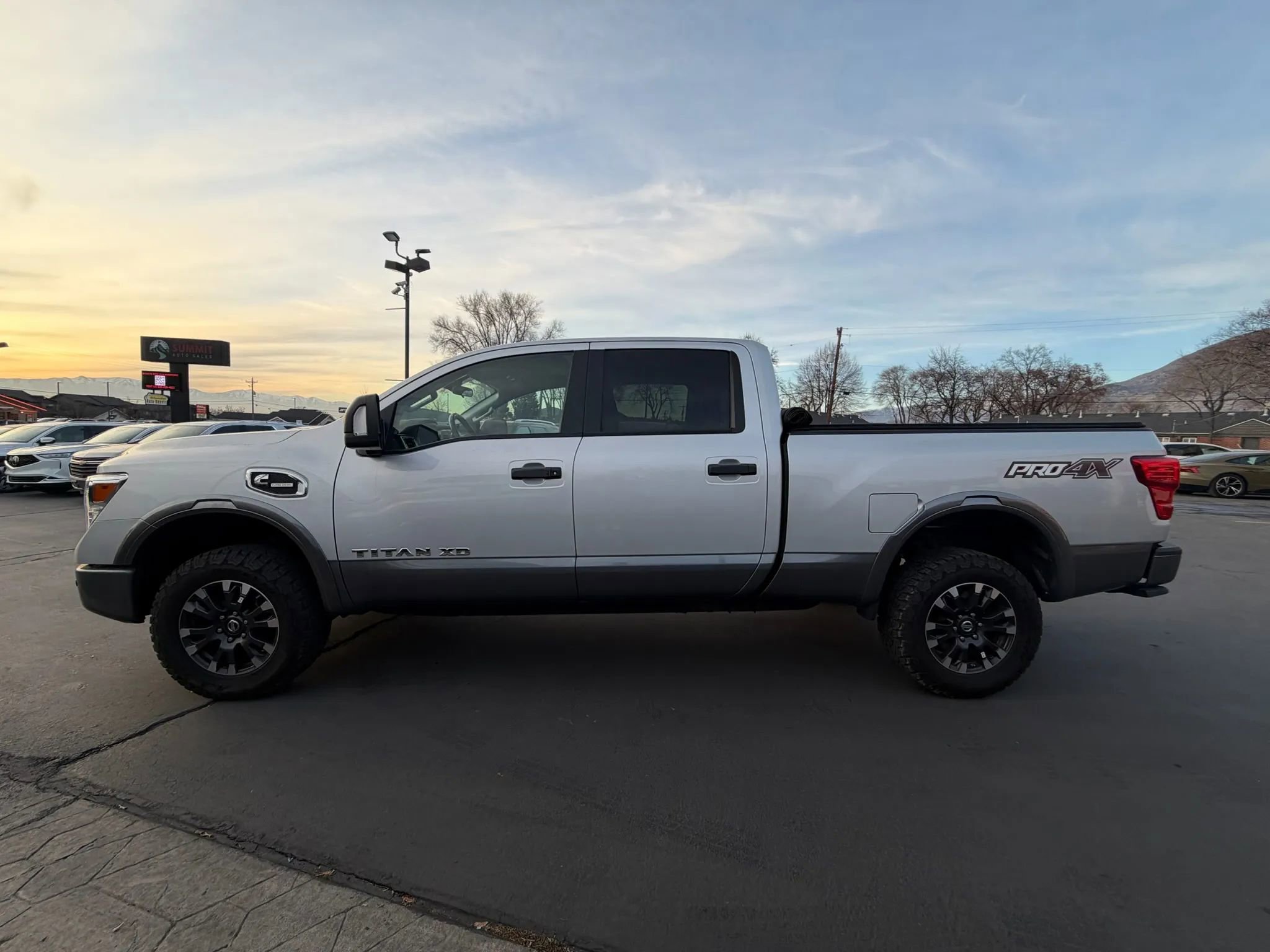 Used 2018 Nissan Titan PRO-4X w/ Pro-4x Utility Package image 9