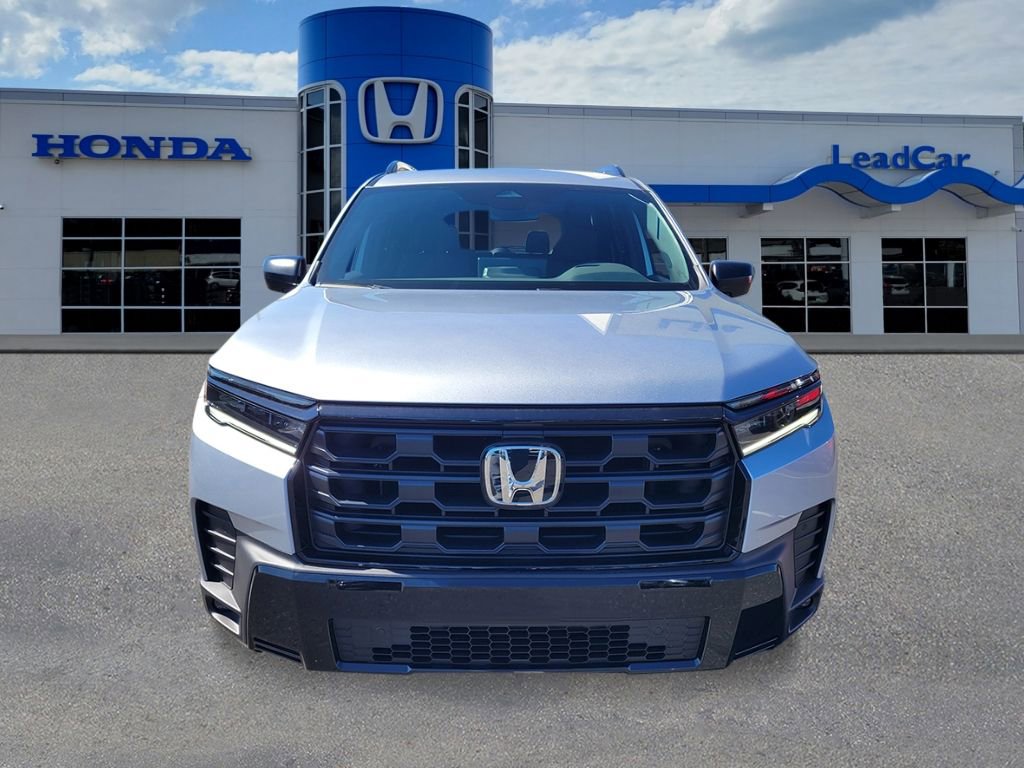 New 2026 Honda Pilot Sport image 8