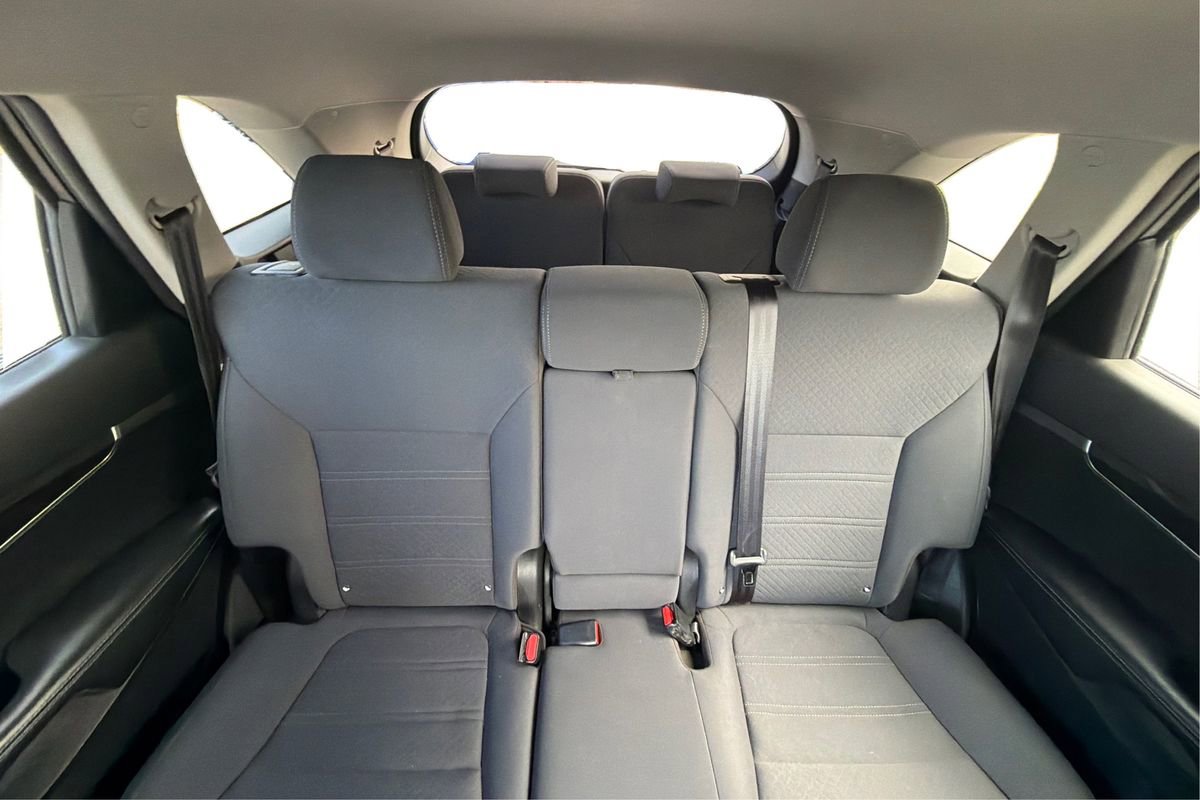 Used 2018 Kia Sorento LX image 13