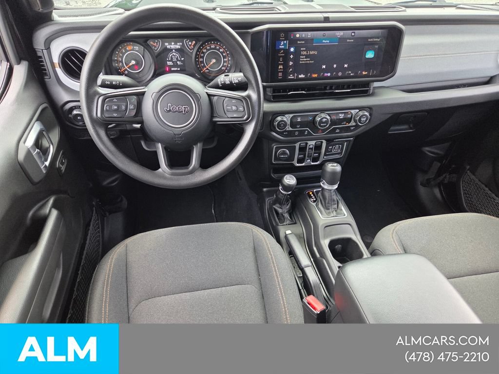 Used 2025 Jeep Wrangler Unlimited Sport AWD/4WD image 10