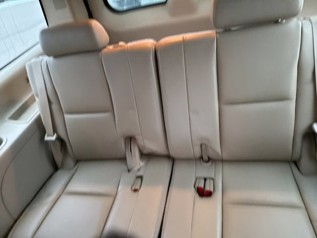 Used 2013 Chevrolet Suburban LTZ image 15